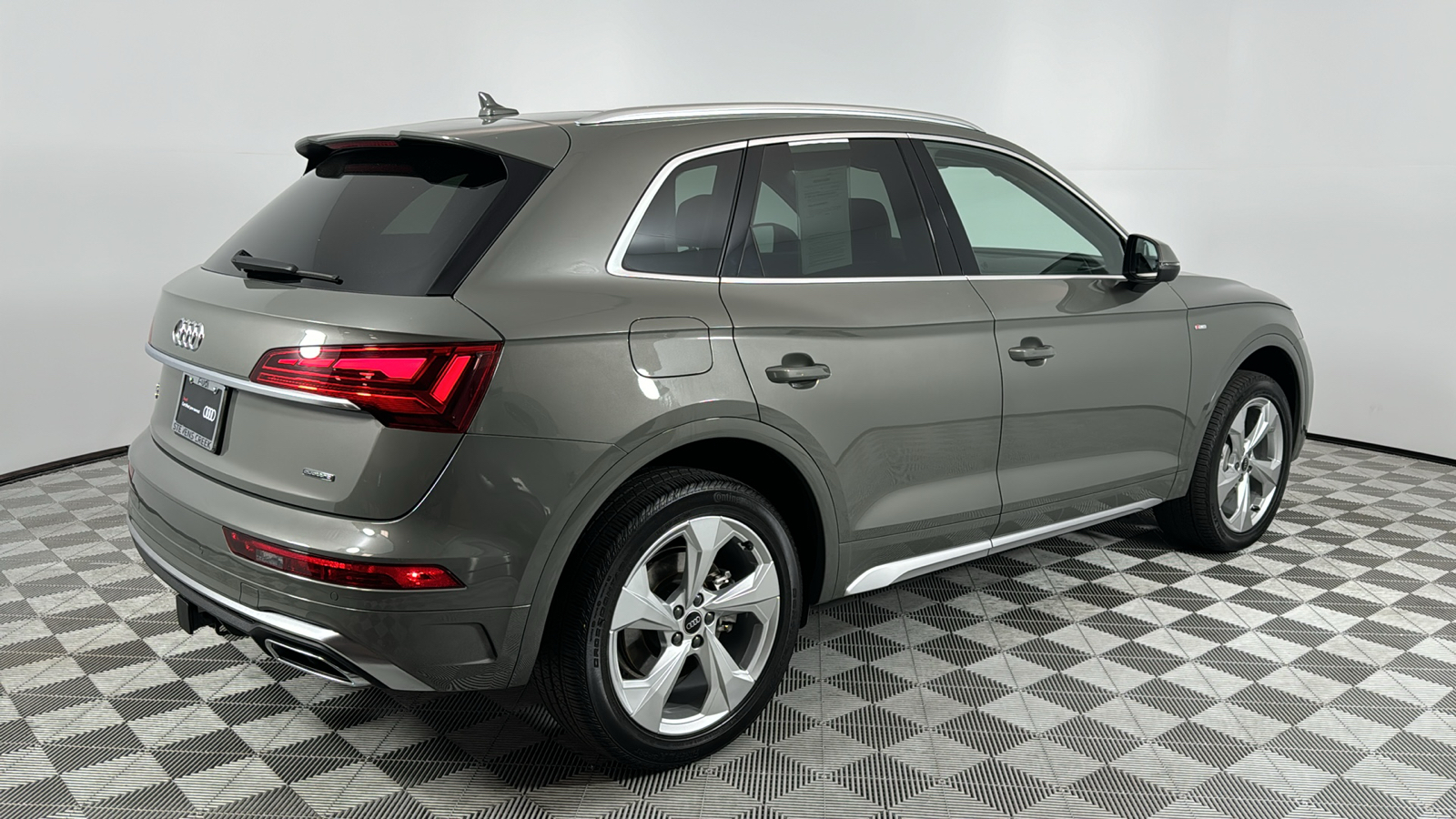 2023 Audi Q5 45 S line Premium Plus 5