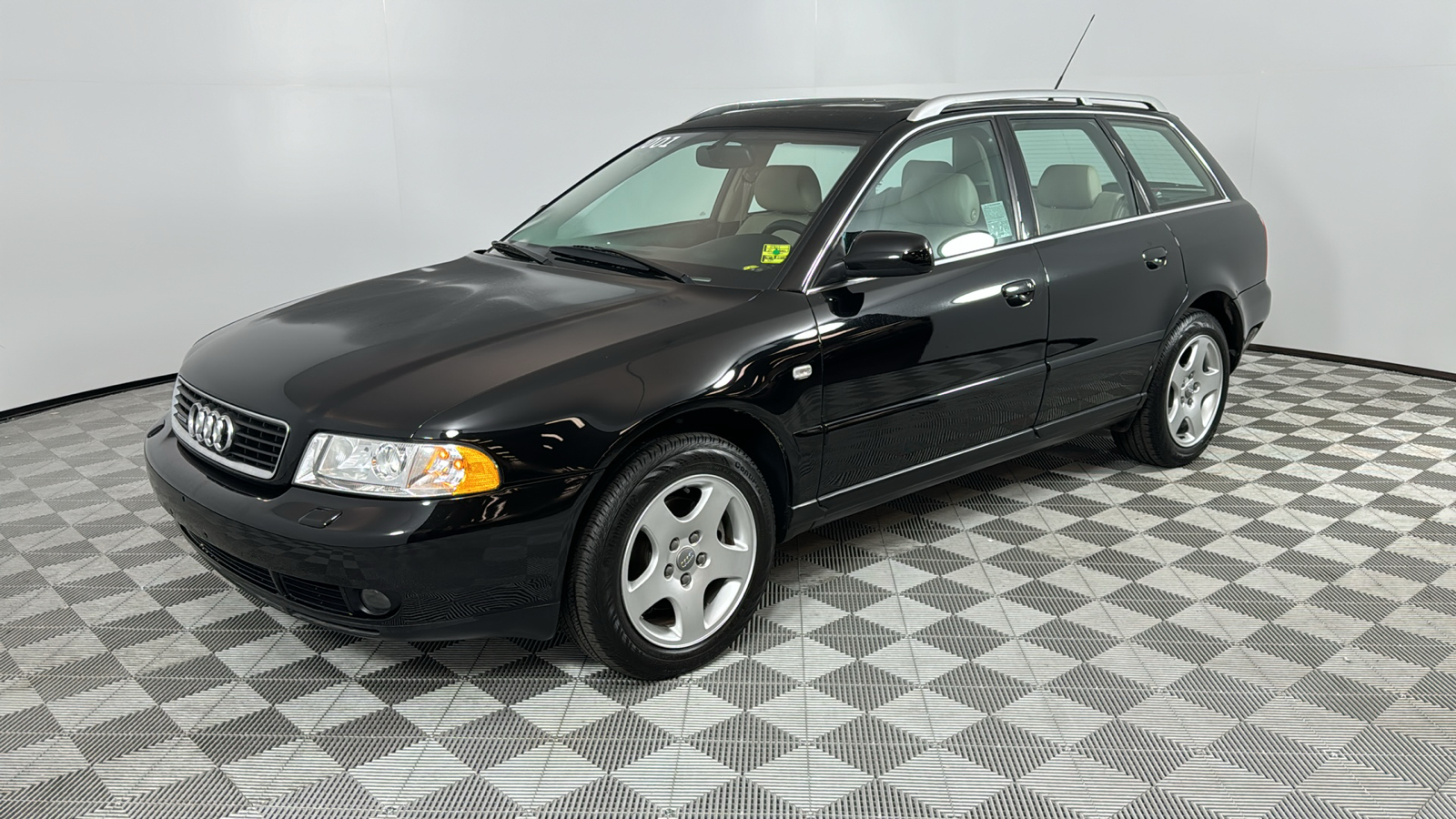 2001 Audi A4 2.8 Avant 1