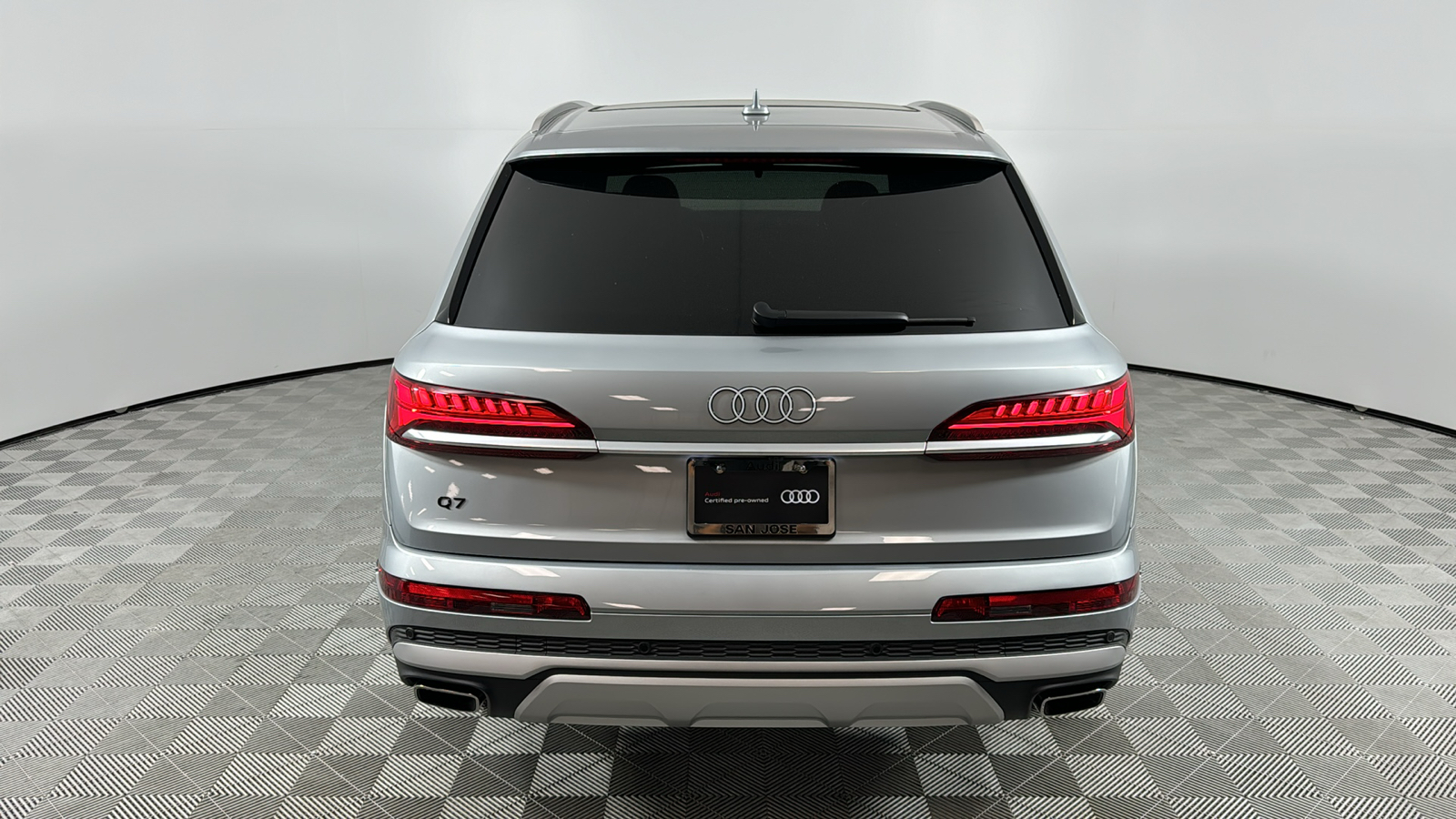 2025 Audi Q7 55 Prestige 4