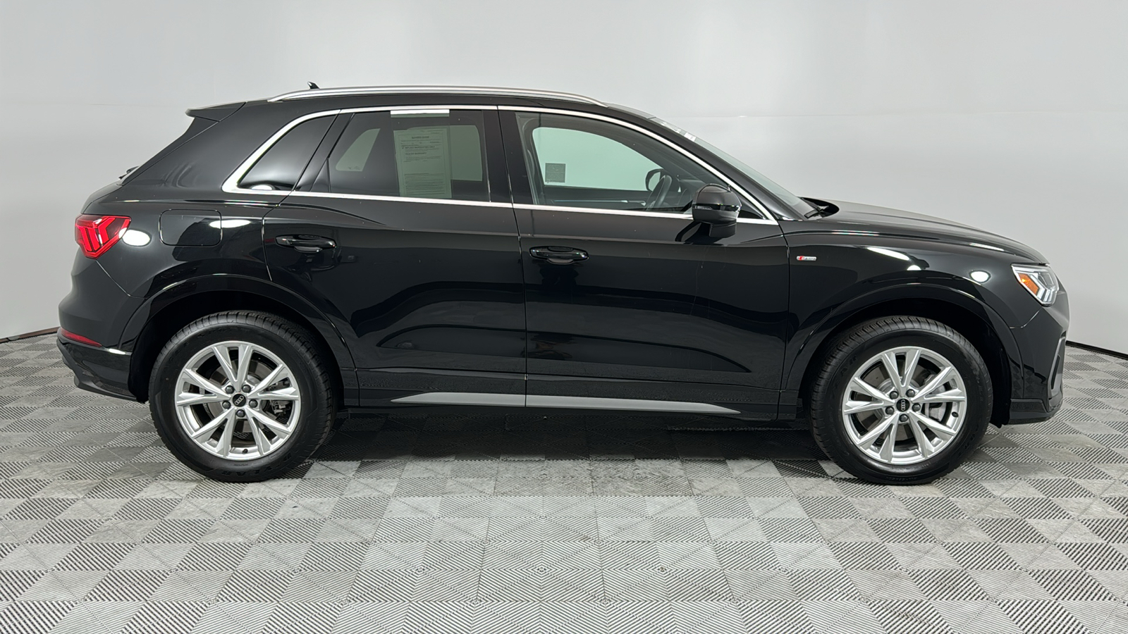 2024 Audi Q3 Premium Plus 6