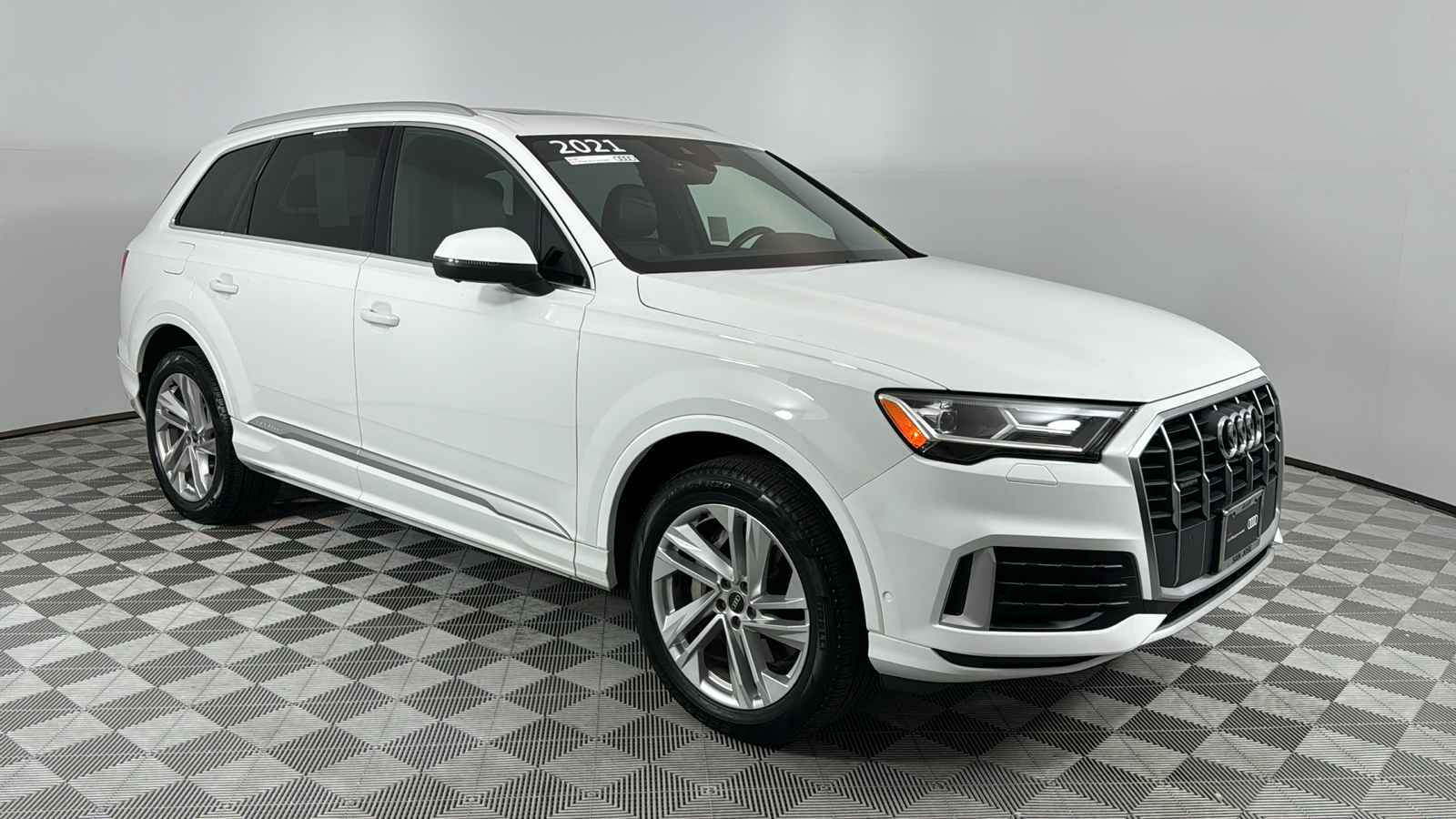 2021 Audi Q7 45 Premium 7