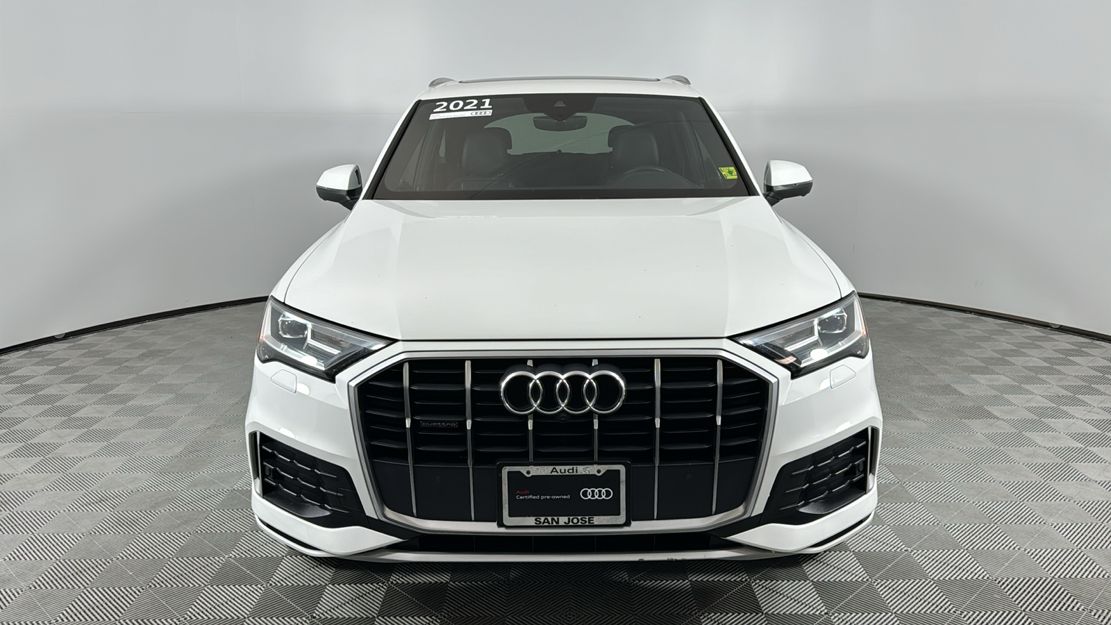 2021 Audi Q7 45 Premium 8