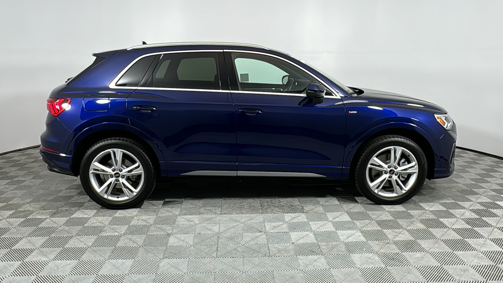 2024 Audi Q3 Premium Plus 6