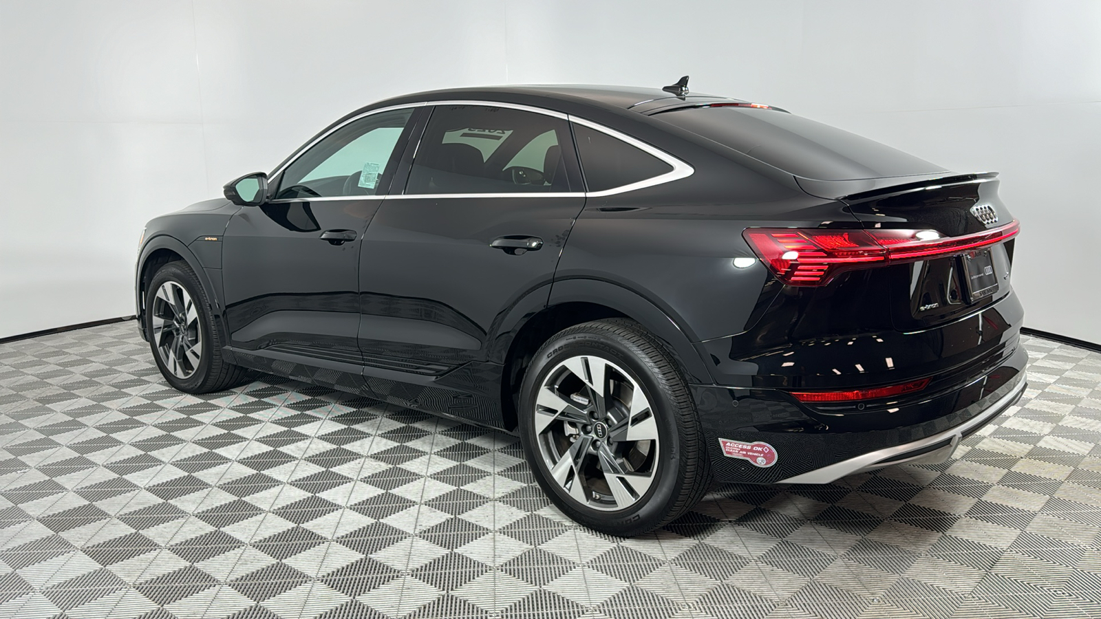 2023 Audi e-tron Sportback S line Premium Plus 3