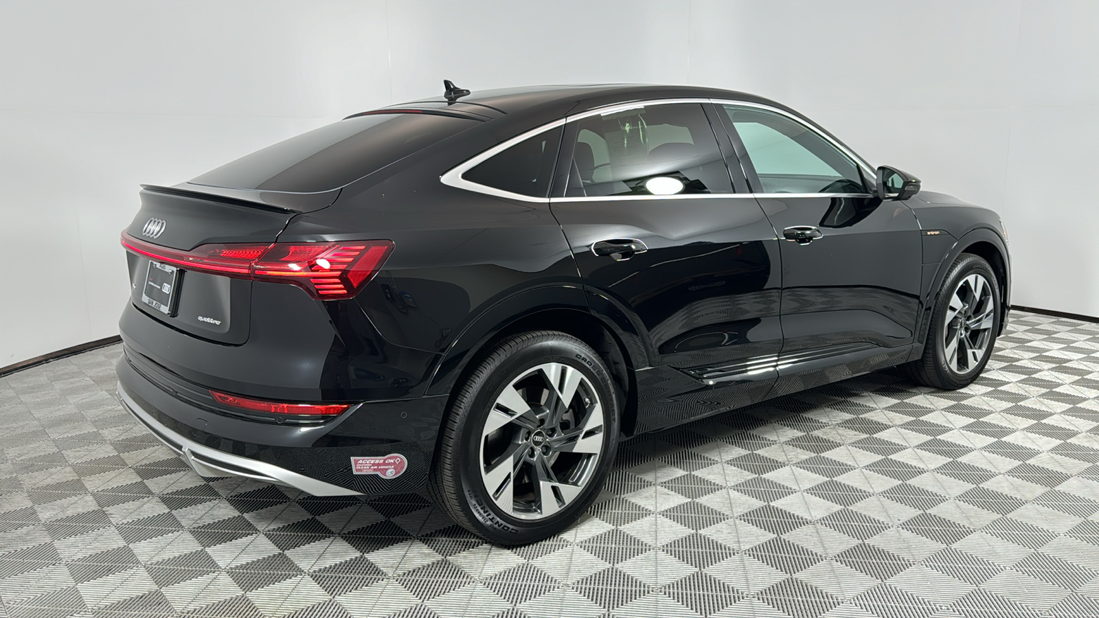 2023 Audi e-tron Sportback S line Premium Plus 5