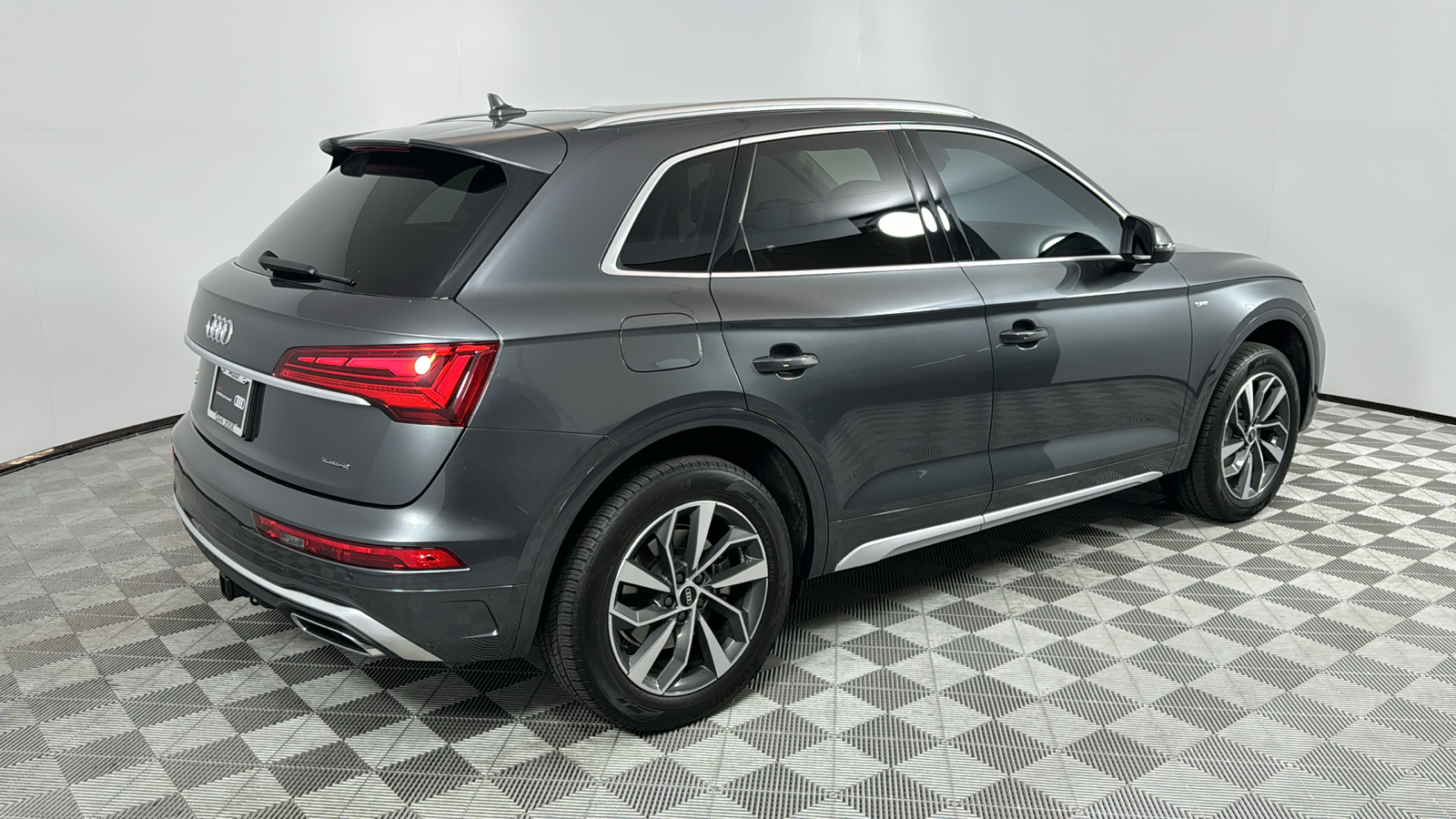 2022 Audi Q5 45 S line Premium Plus 5