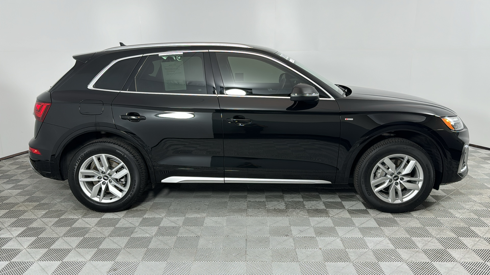 2022 Audi Q5 45 S line Premium 6