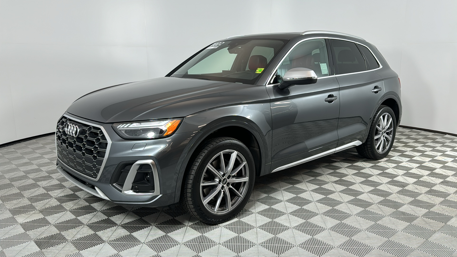 2022 Audi SQ5 Prestige 1