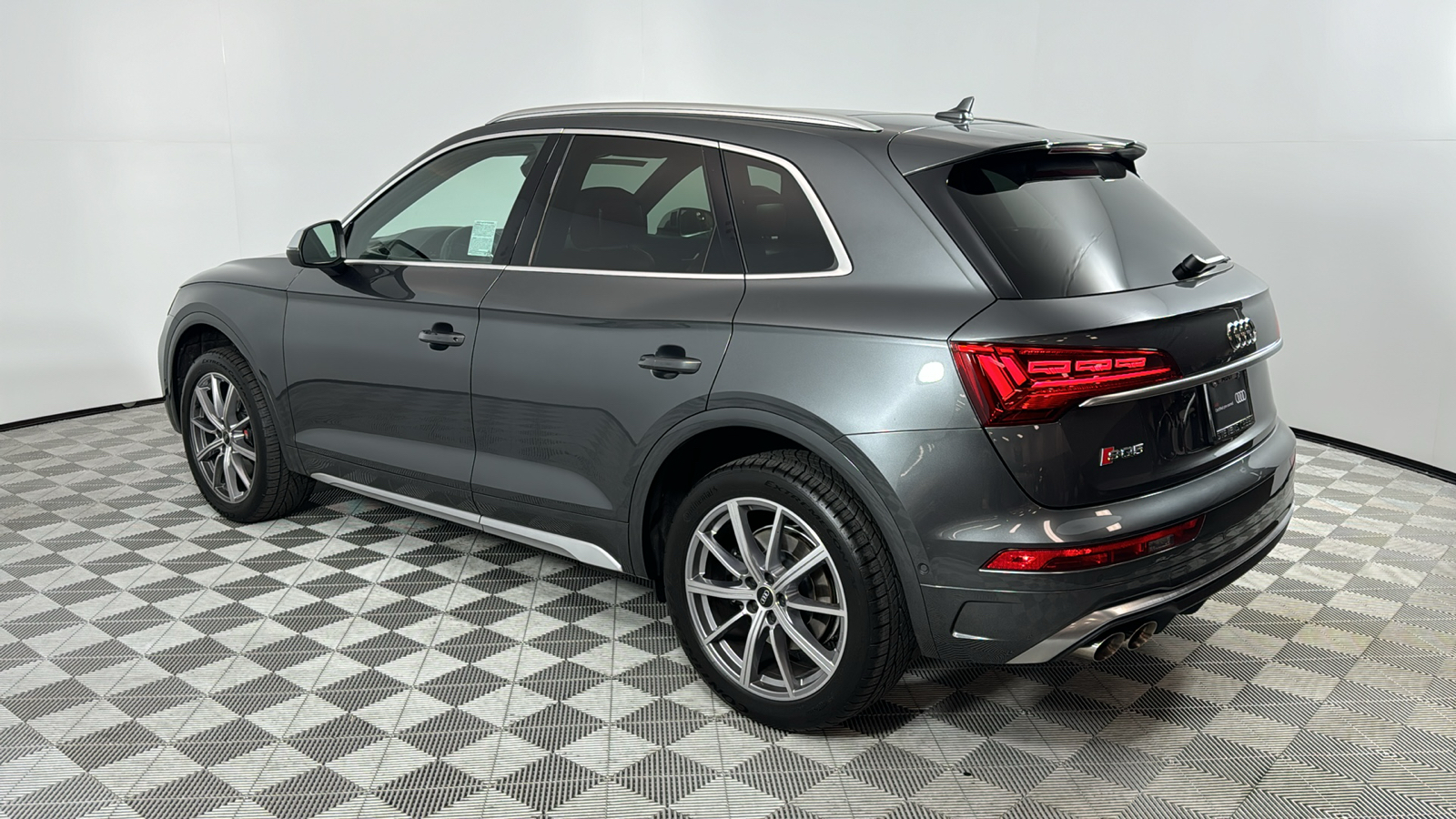 2022 Audi SQ5 Prestige 3