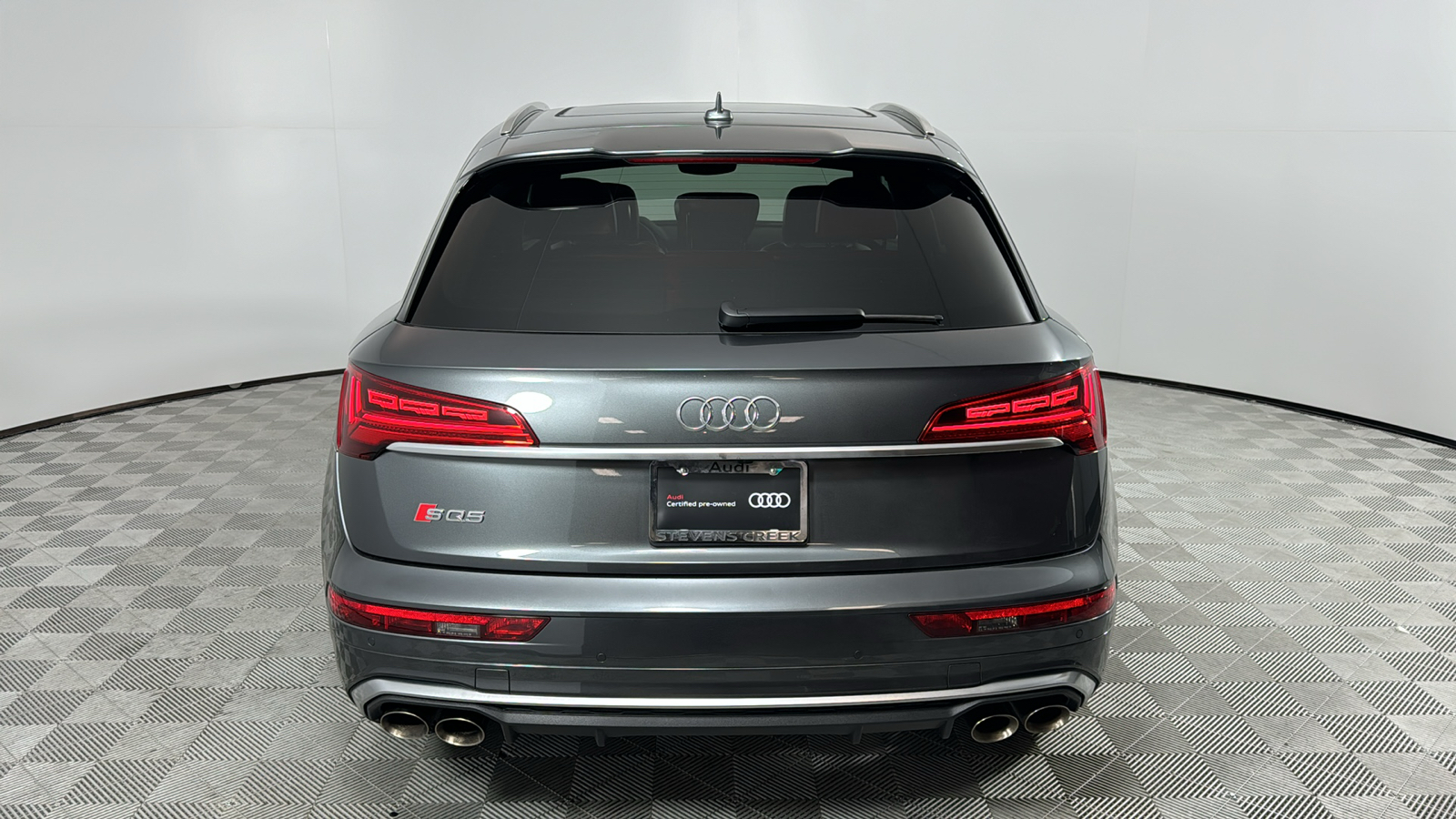 2022 Audi SQ5 Prestige 4