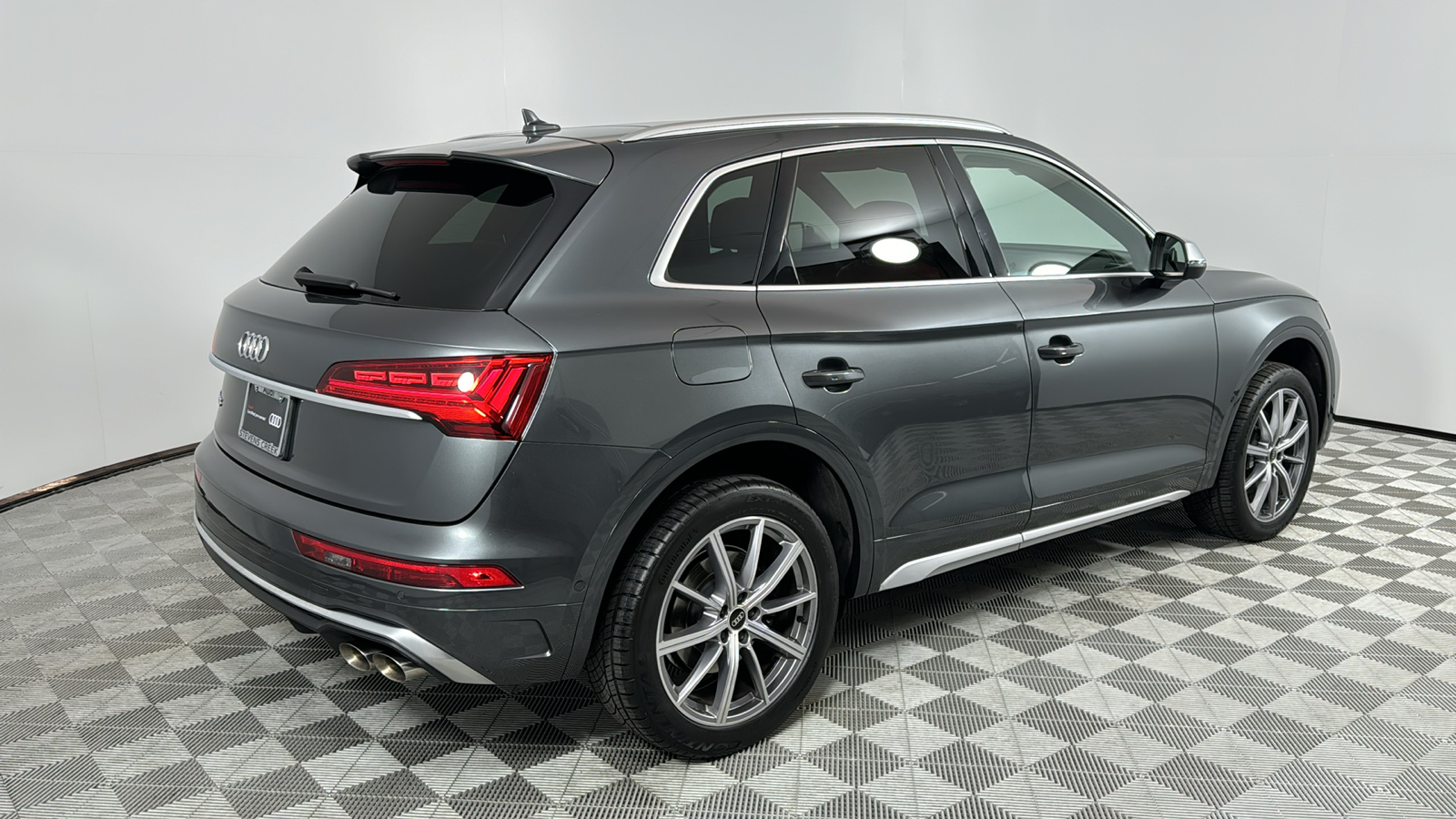 2022 Audi SQ5 Prestige 5