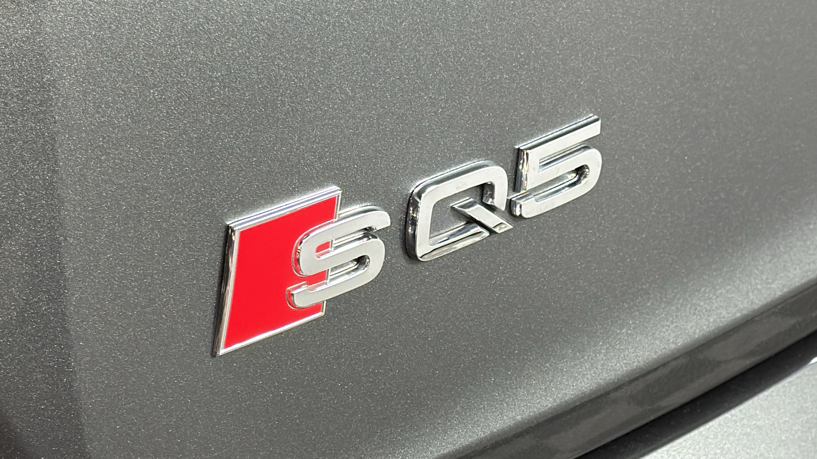 2022 Audi SQ5 Prestige 9