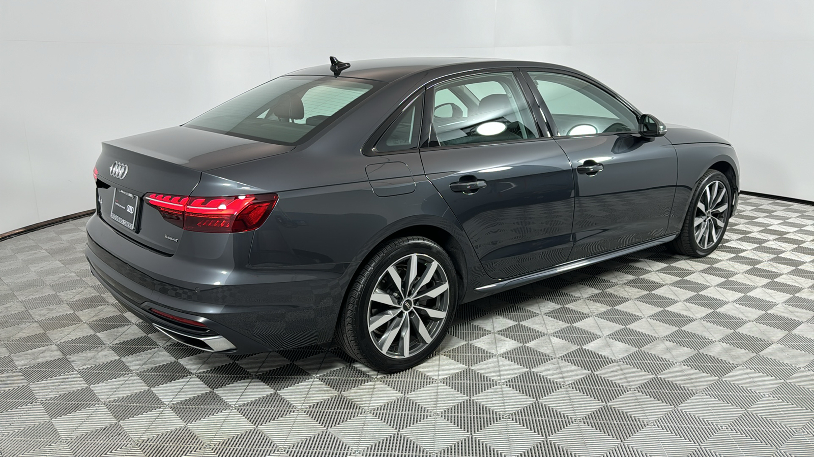 2023 Audi A4 40 Premium Plus 5