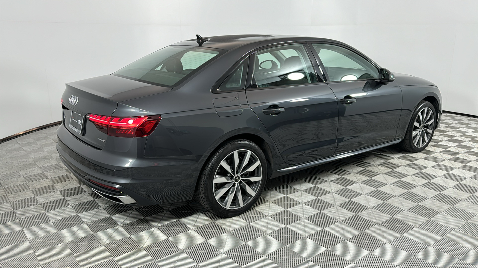 2023 Audi A4 40 Premium Plus 5