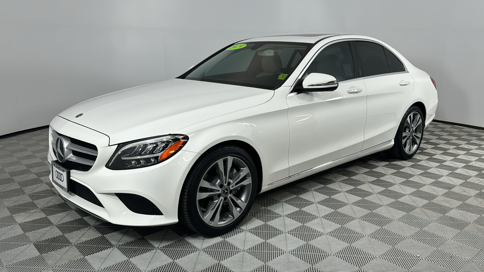 2019 Mercedes-Benz C-Class C 300 1