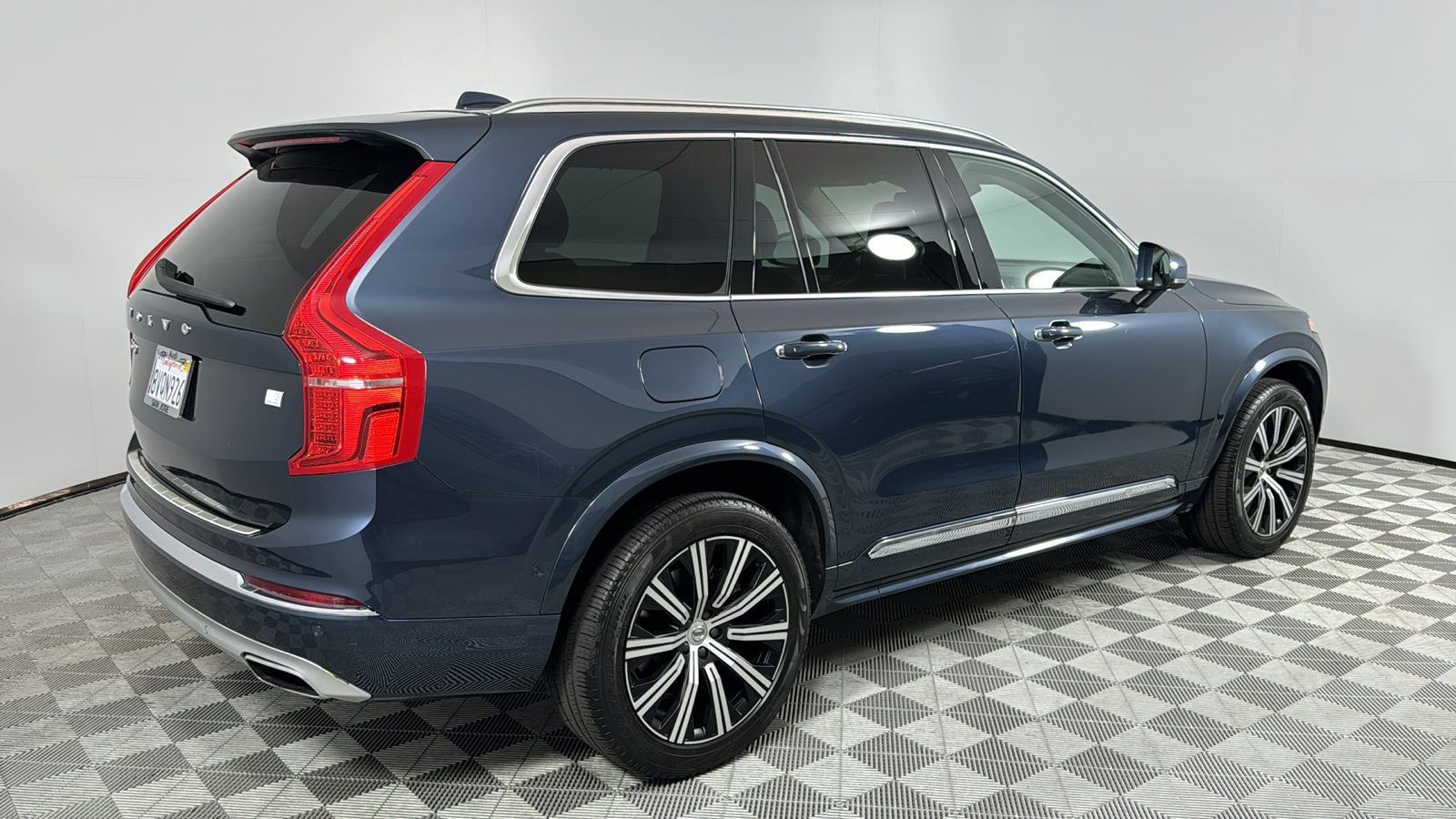 2021 Volvo XC90 Recharge Plug-In Hybrid T8 Inscription 6 Passenger 5