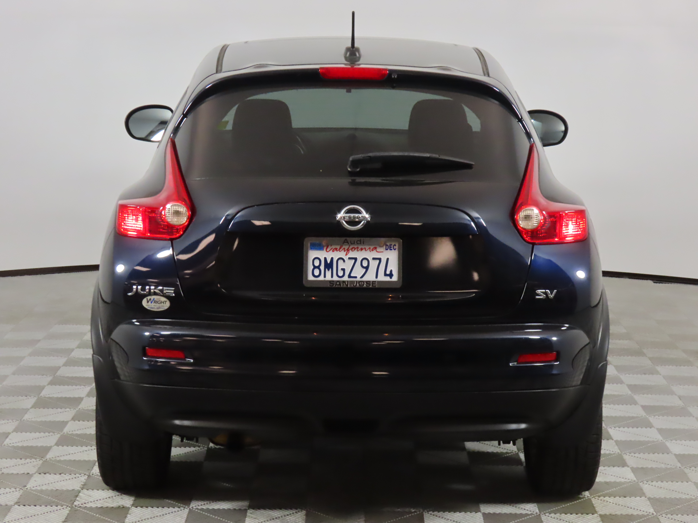 2011 Nissan Juke SV 4