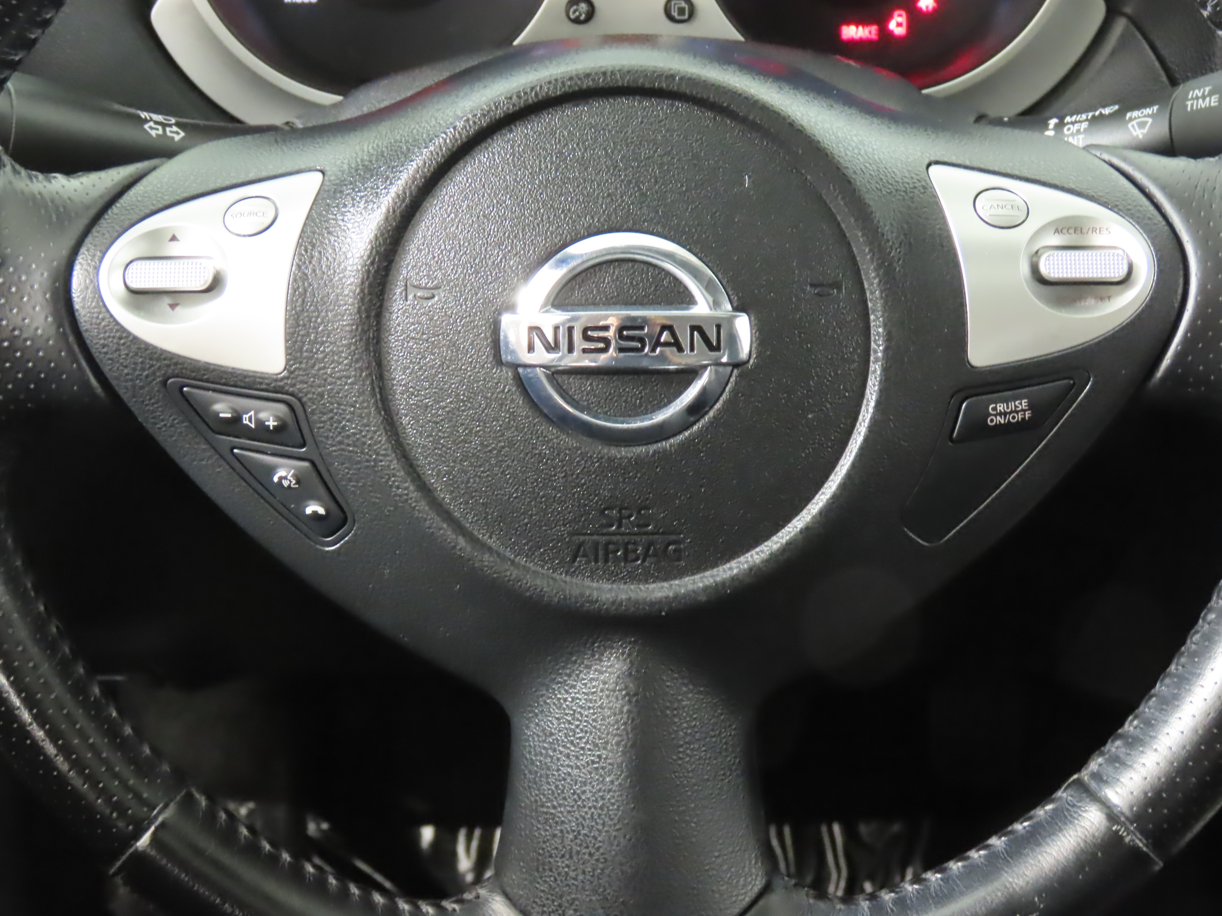 2011 Nissan Juke SV 14