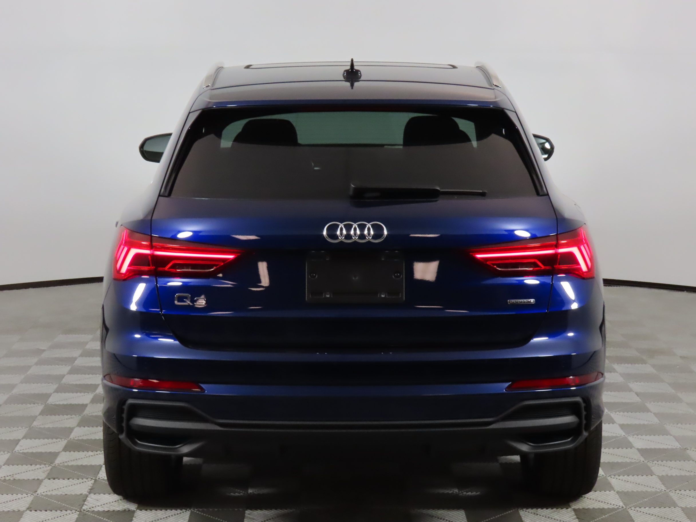 2024 Audi Q3  4