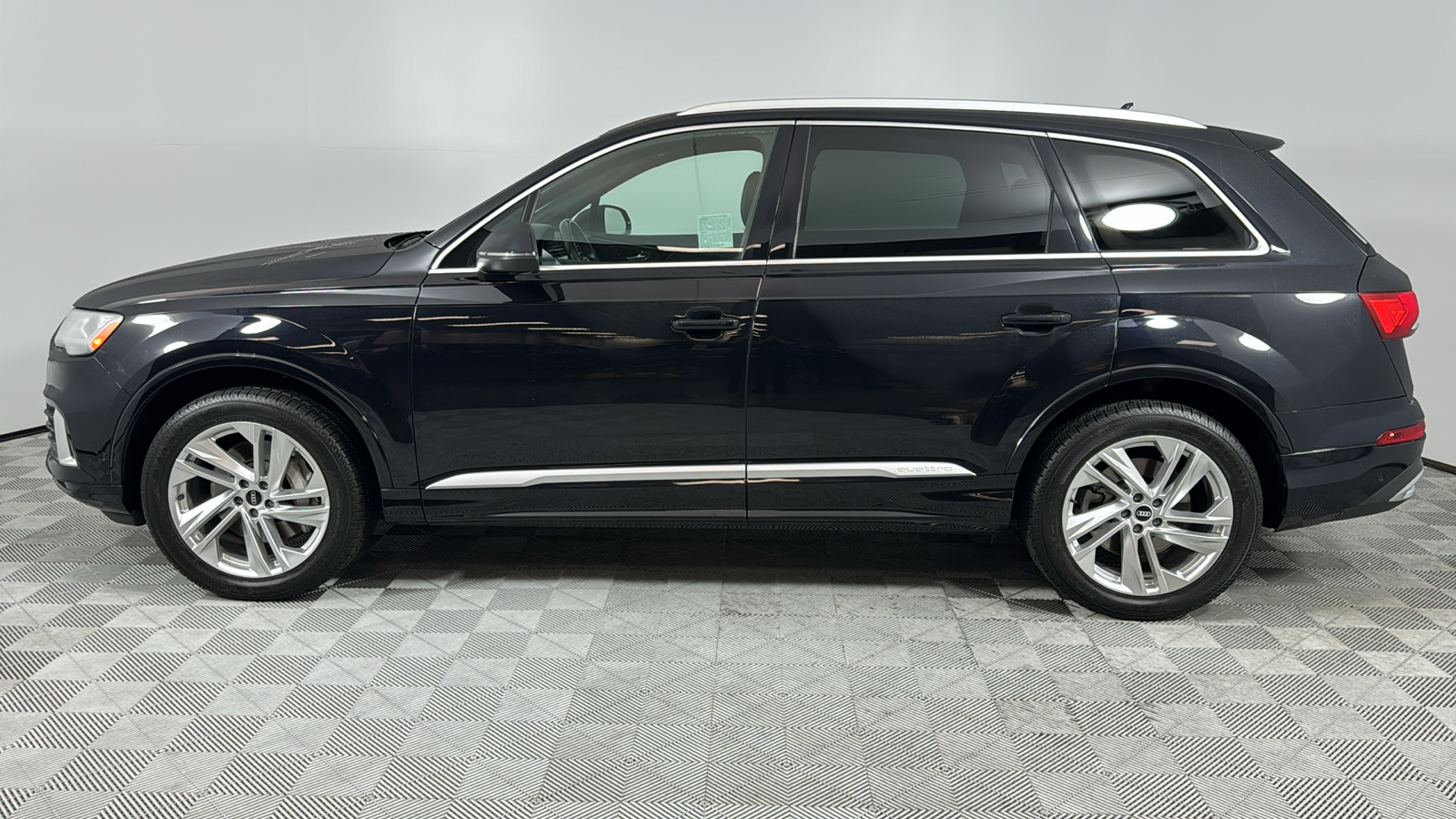 2021 Audi Q7 45 Premium Plus 2