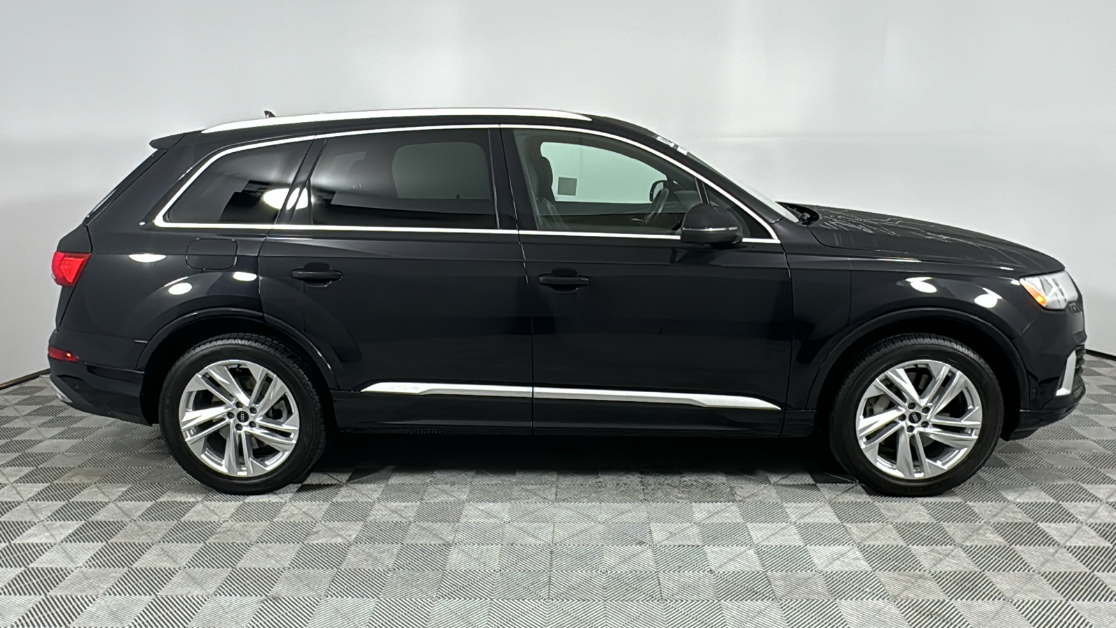 2021 Audi Q7 45 Premium Plus 6