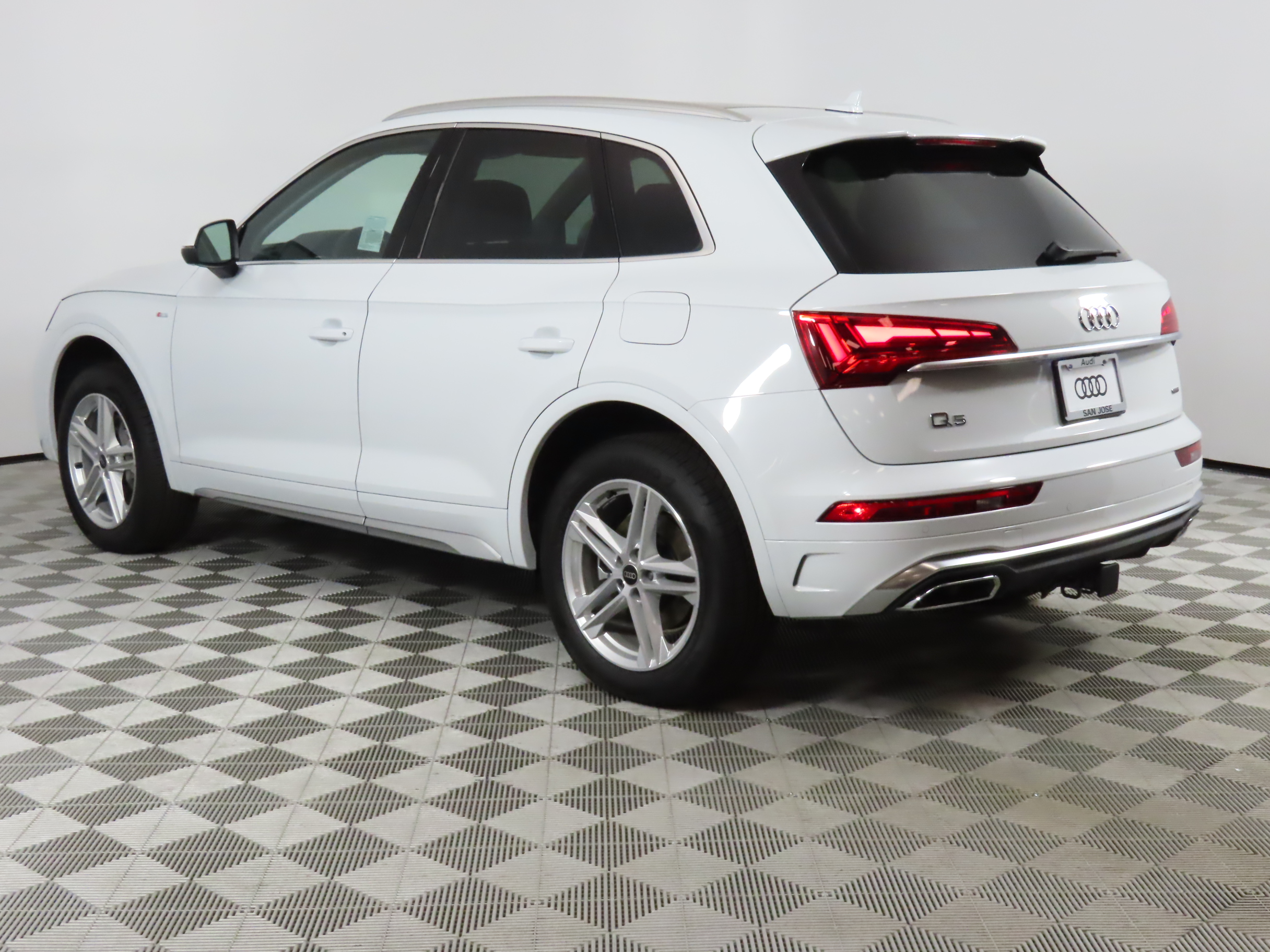 2024 Audi Q5 e  3