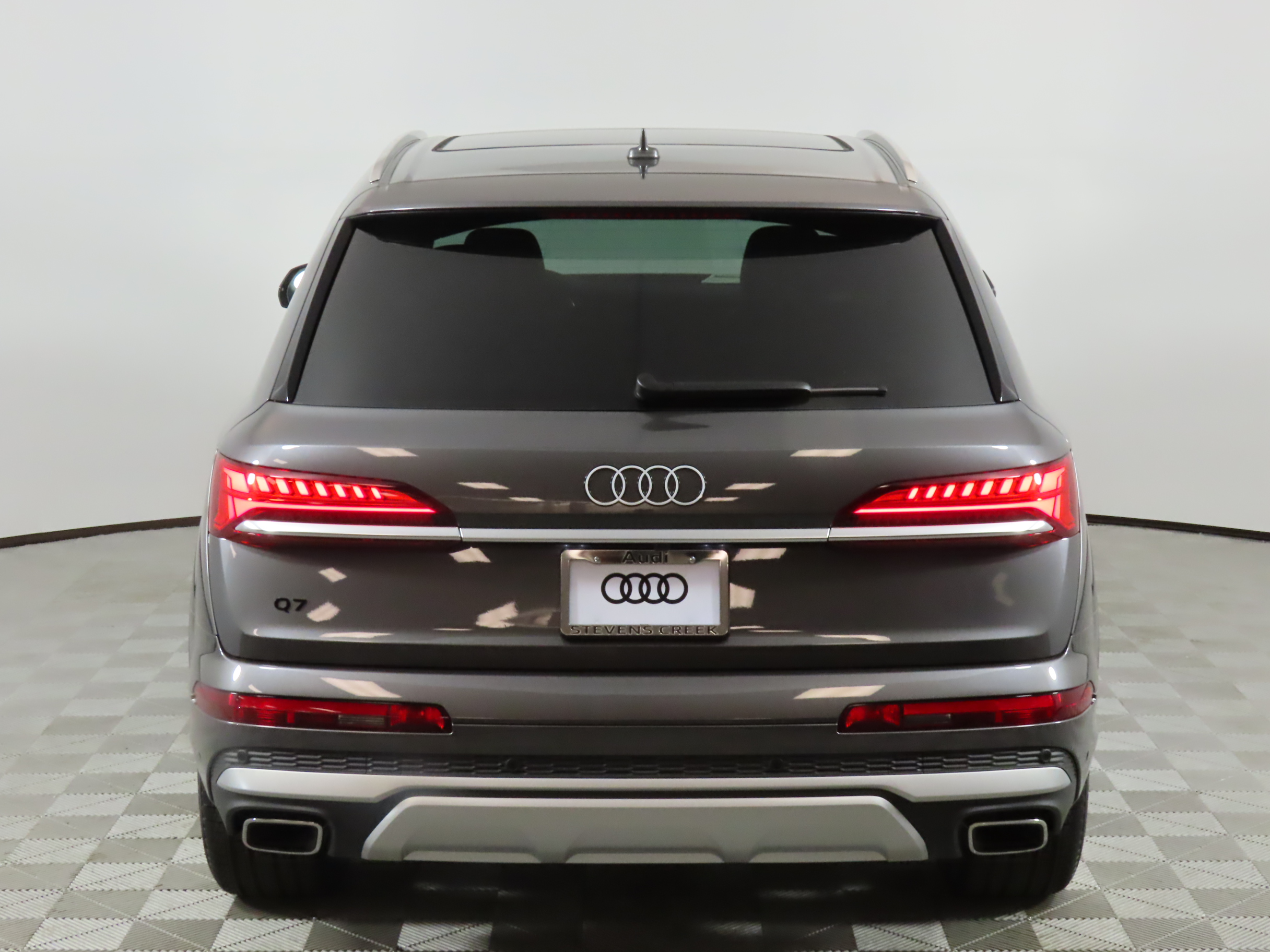 2025 Audi Q7  4