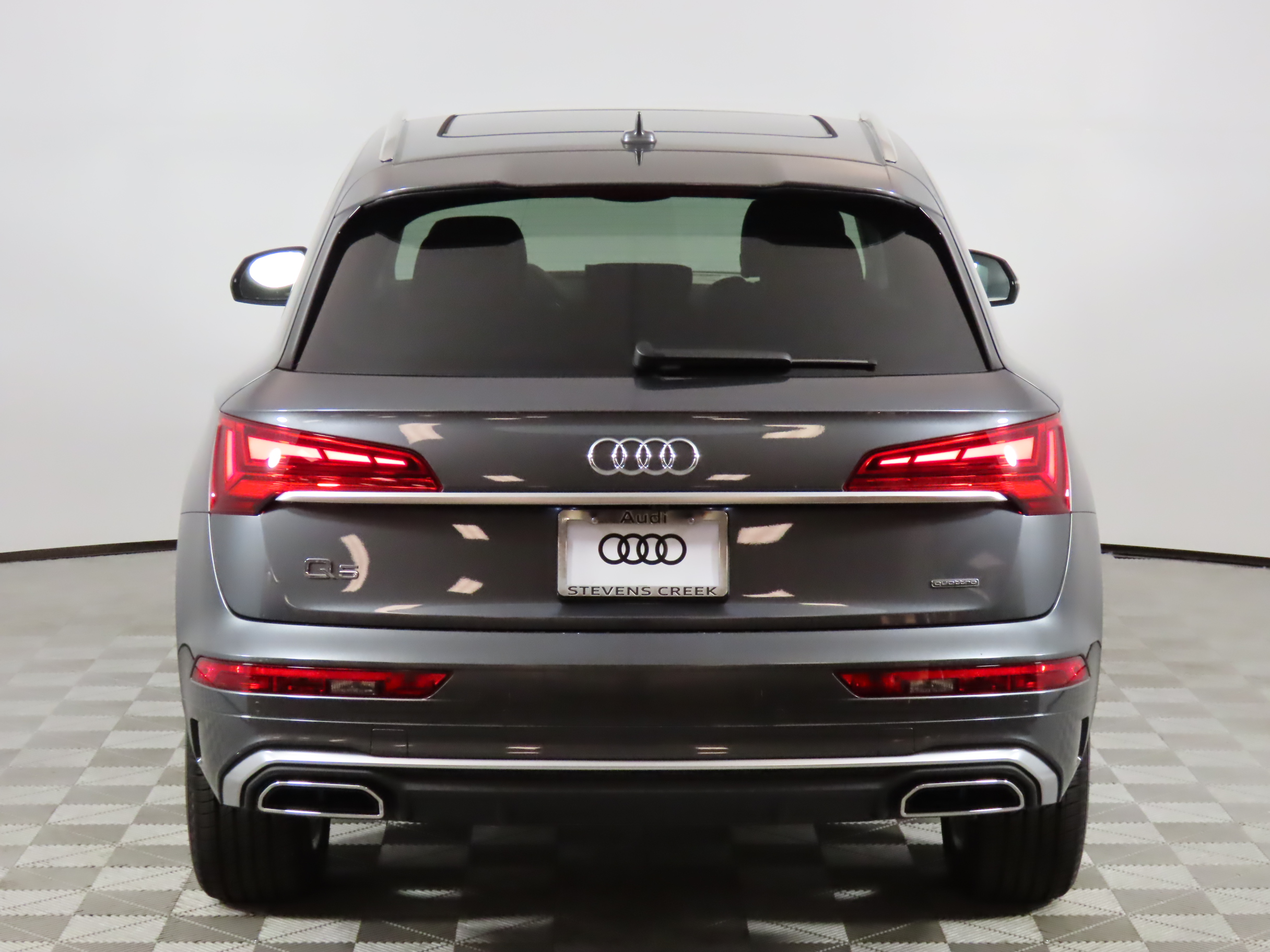 2024 Audi Q5 e  4