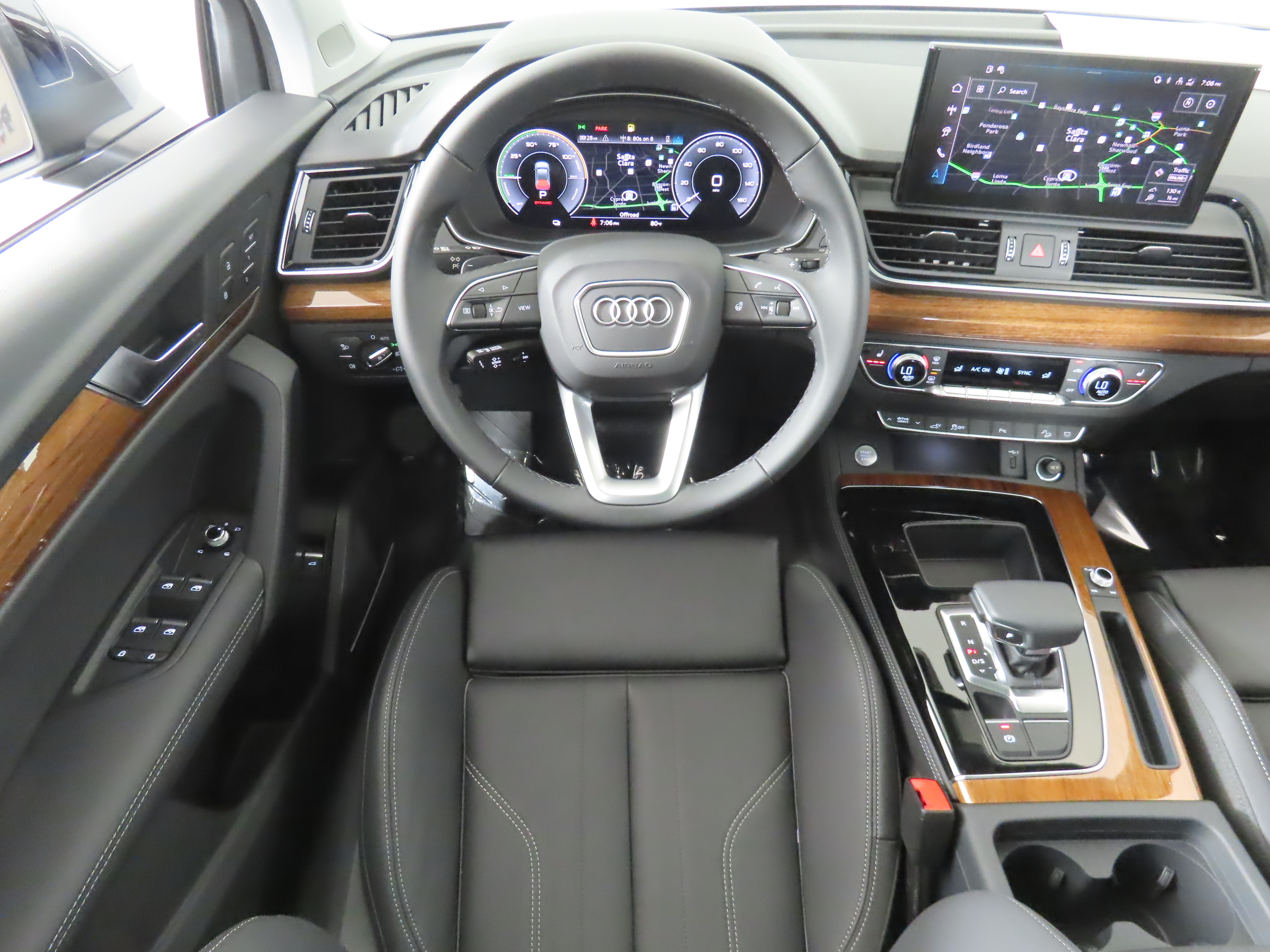 2024 Audi Q5 e  13