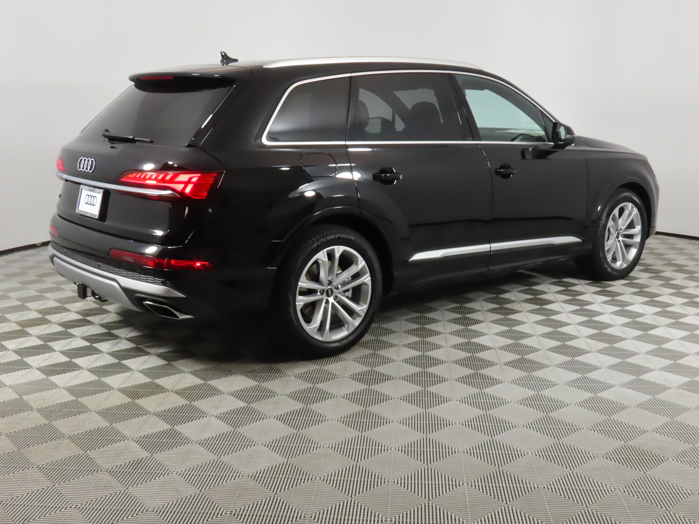 2025 Audi Q7  5