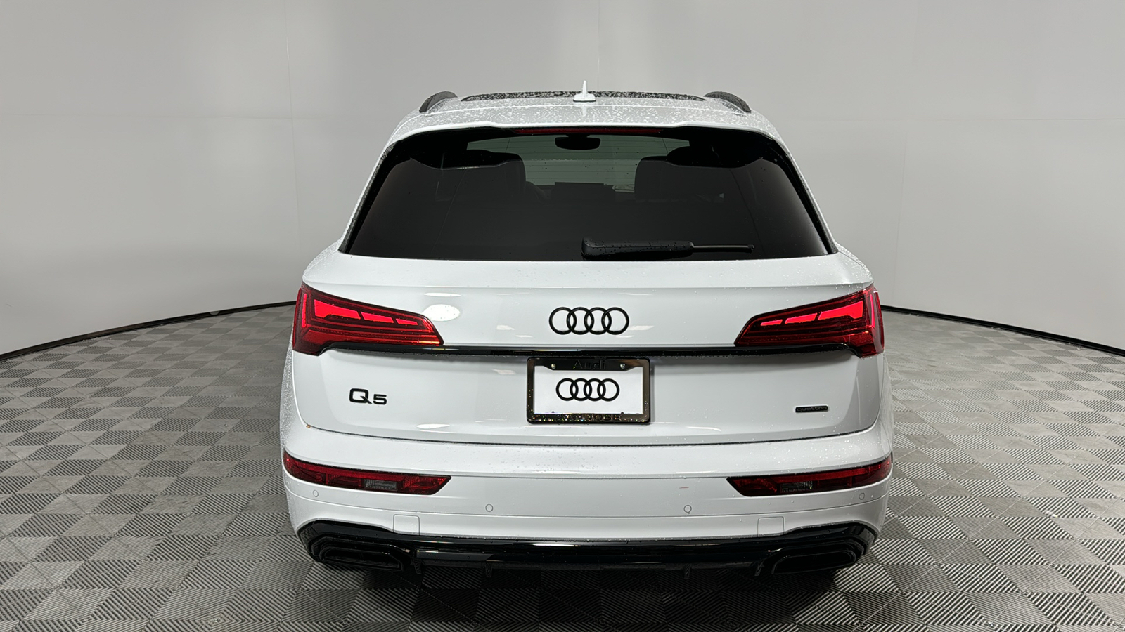 2024 Audi Q5 e  4