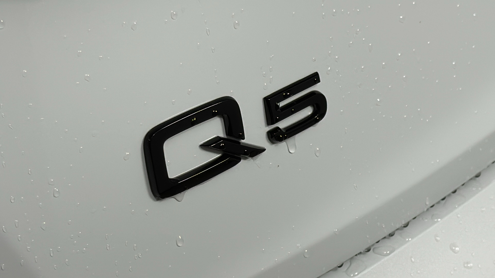 2024 Audi Q5 e  9