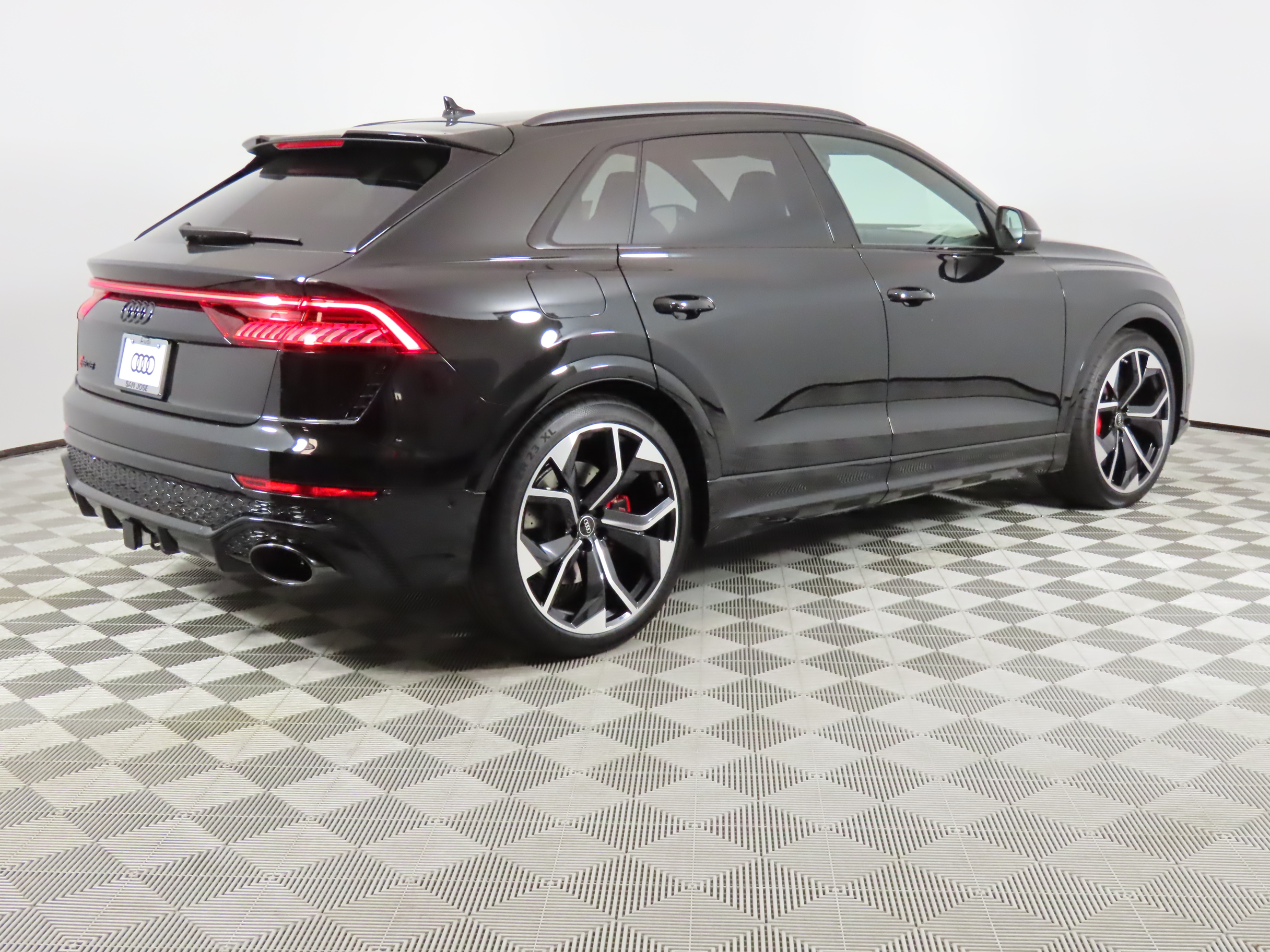 2024 Audi RS Q8 4.0T 5