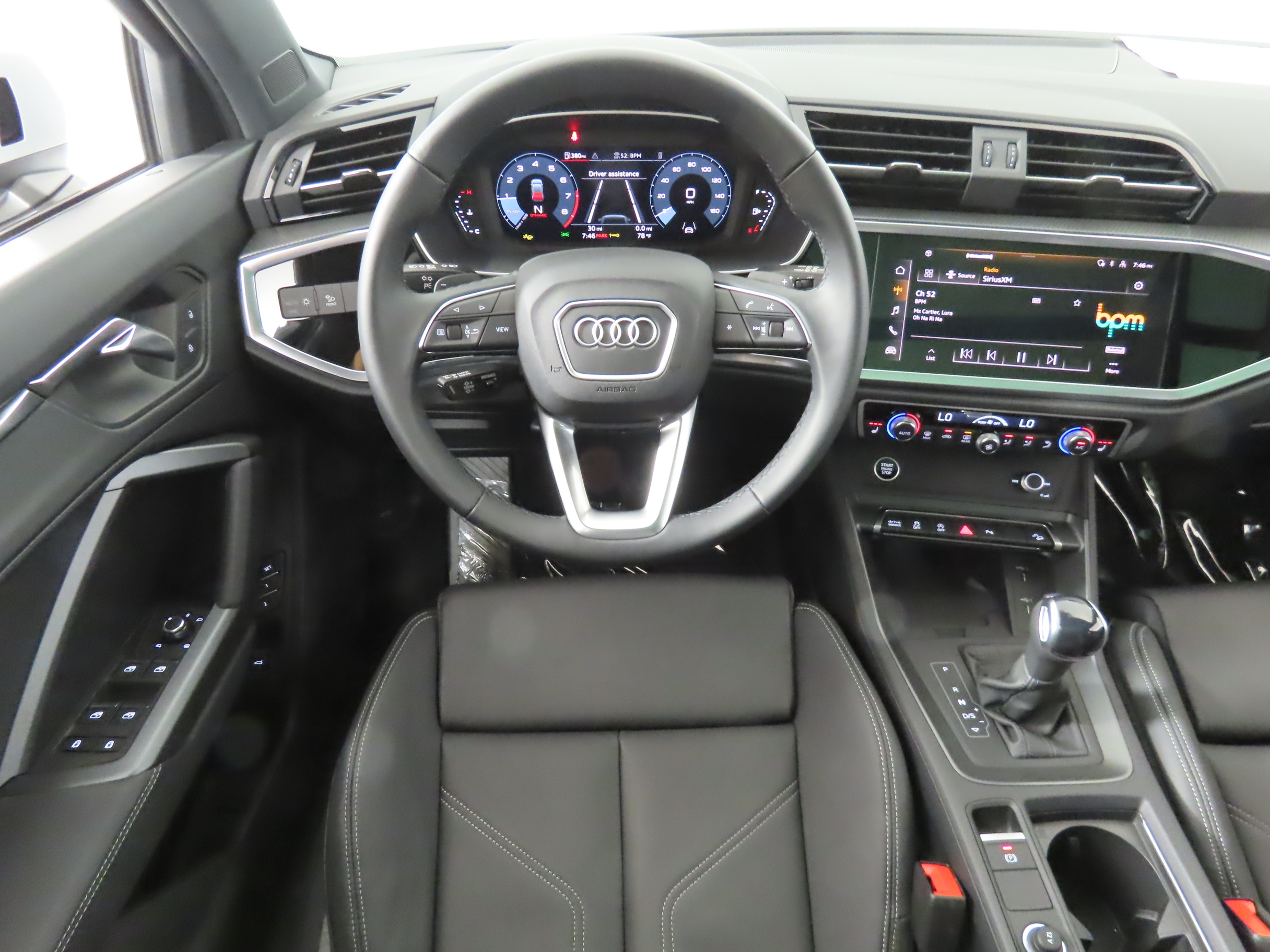 2024 Audi Q3  13