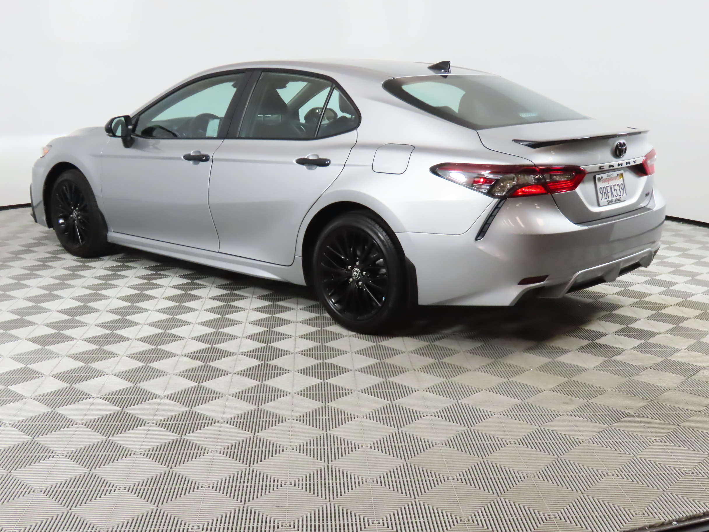 2022 Toyota Camry SE Nightshade 3