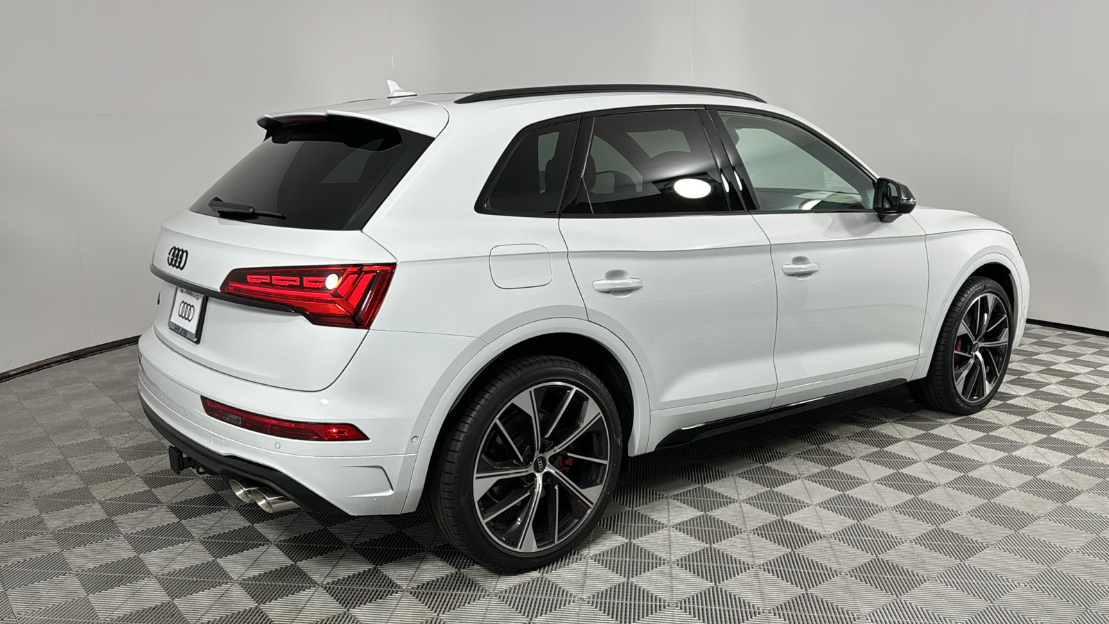 2024 Audi SQ5  5