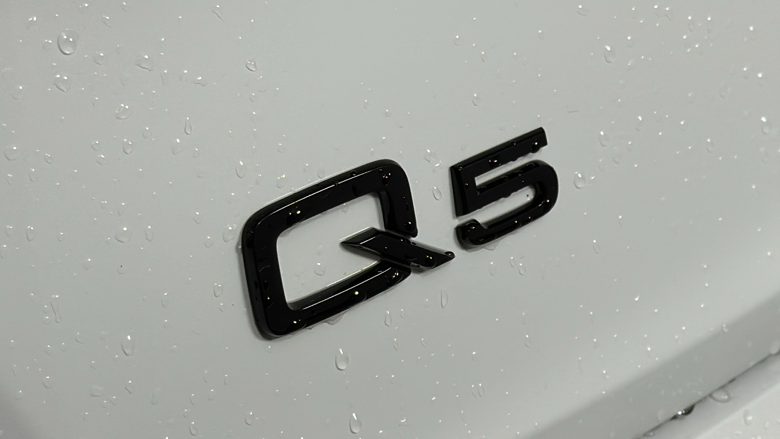 2024 Audi Q5 e  9