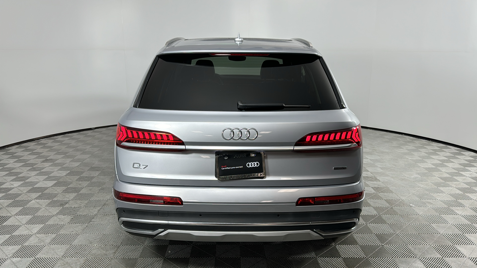 2022 Audi Q7 45 Premium 4