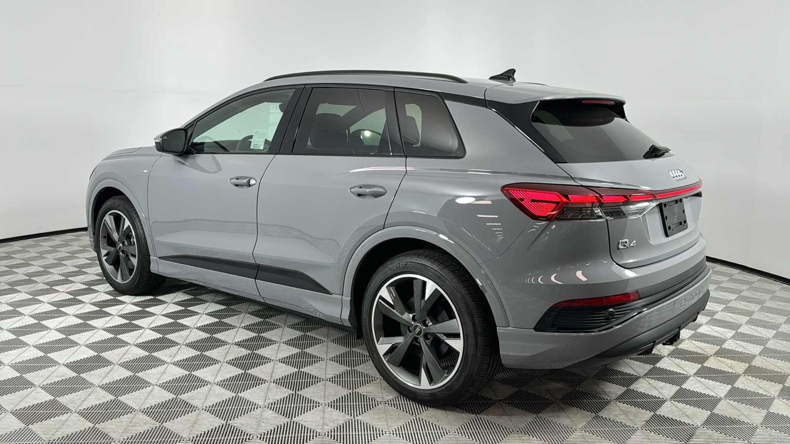 2024 Audi Q4 e-tron  3