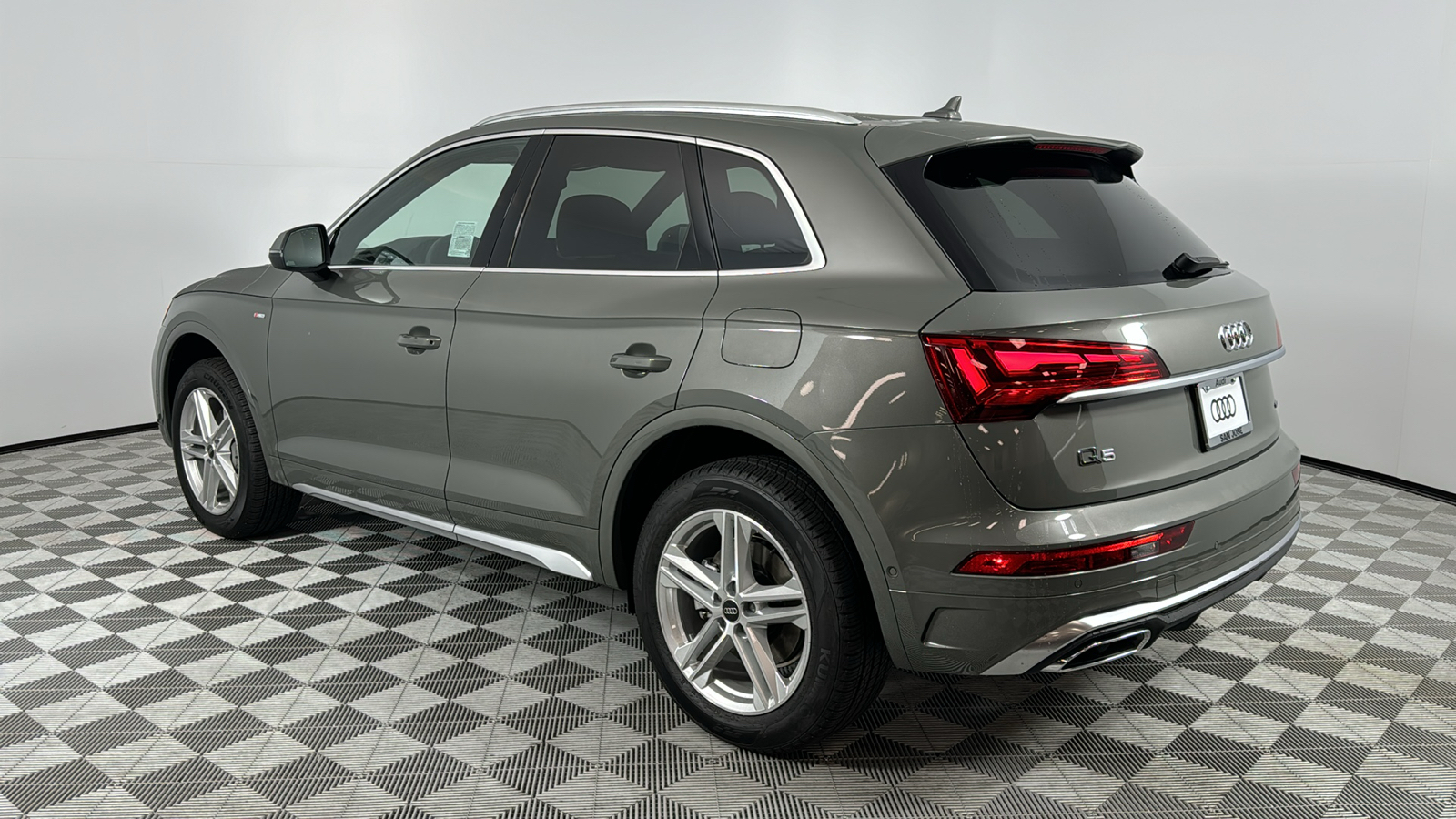 2024 Audi Q5 e  3