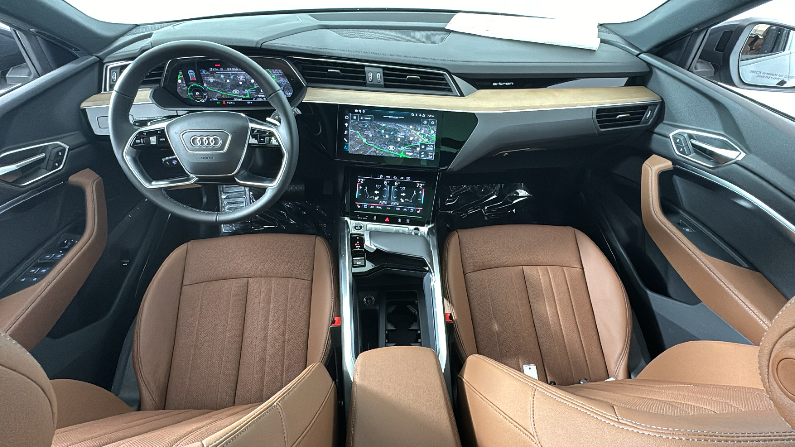 2024 Audi Q8 e-tron  11