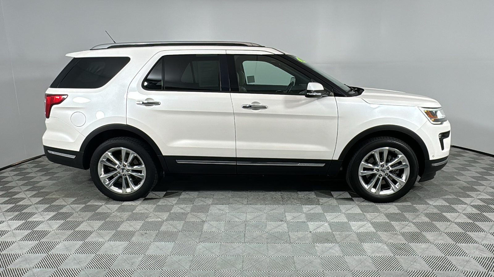 2018 Ford Explorer Limited 6