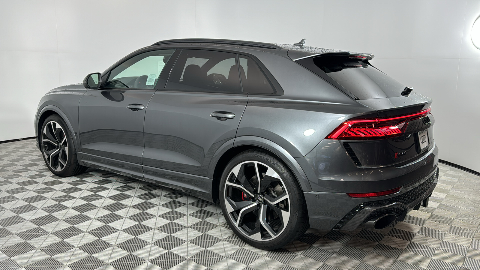 2024 Audi RS Q8 4.0T 3