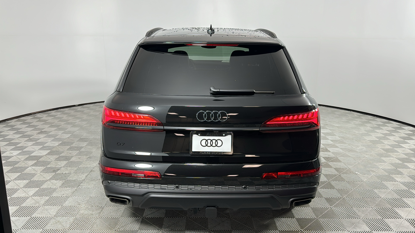 2025 Audi Q7  4