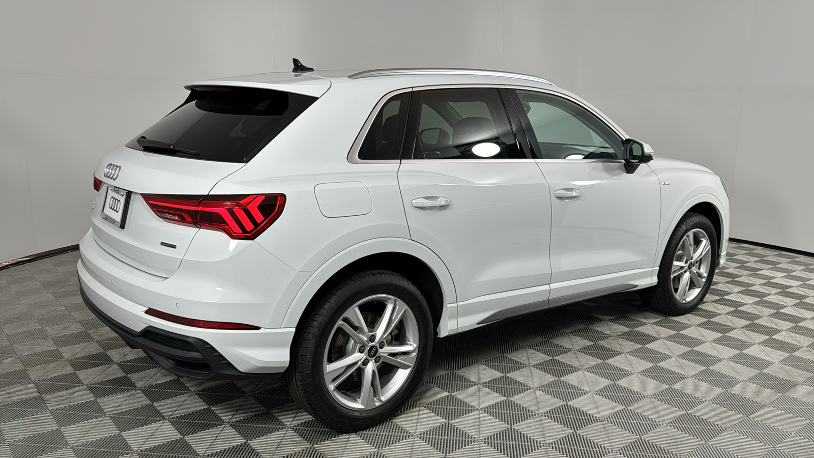 2024 Audi Q3  5