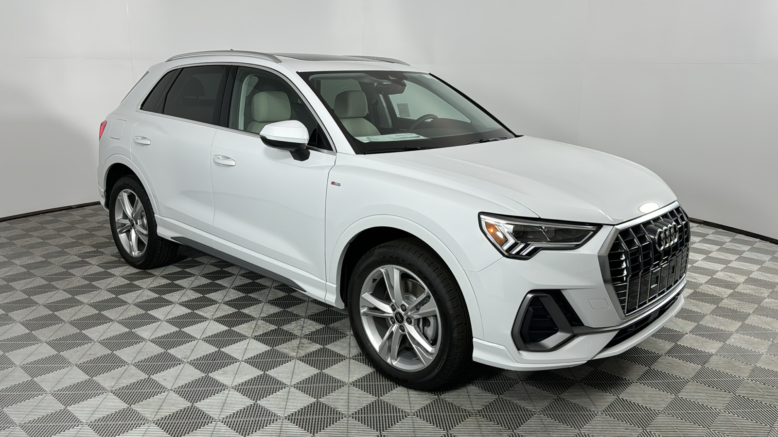 2024 Audi Q3  7