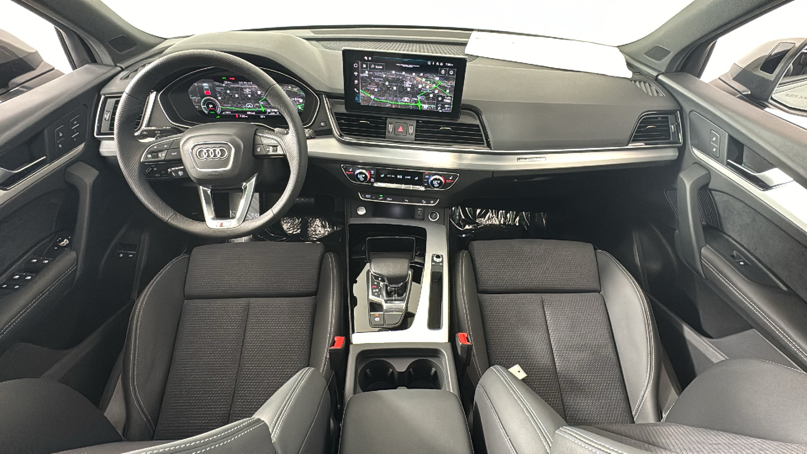 2024 Audi Q5 e  12