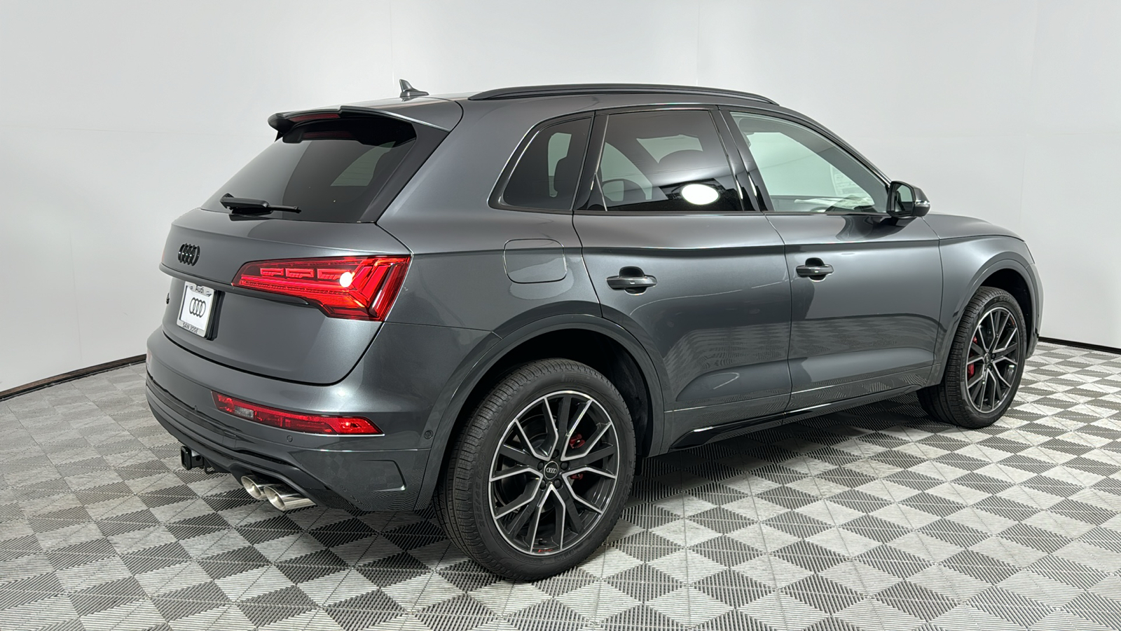 2024 Audi SQ5  5