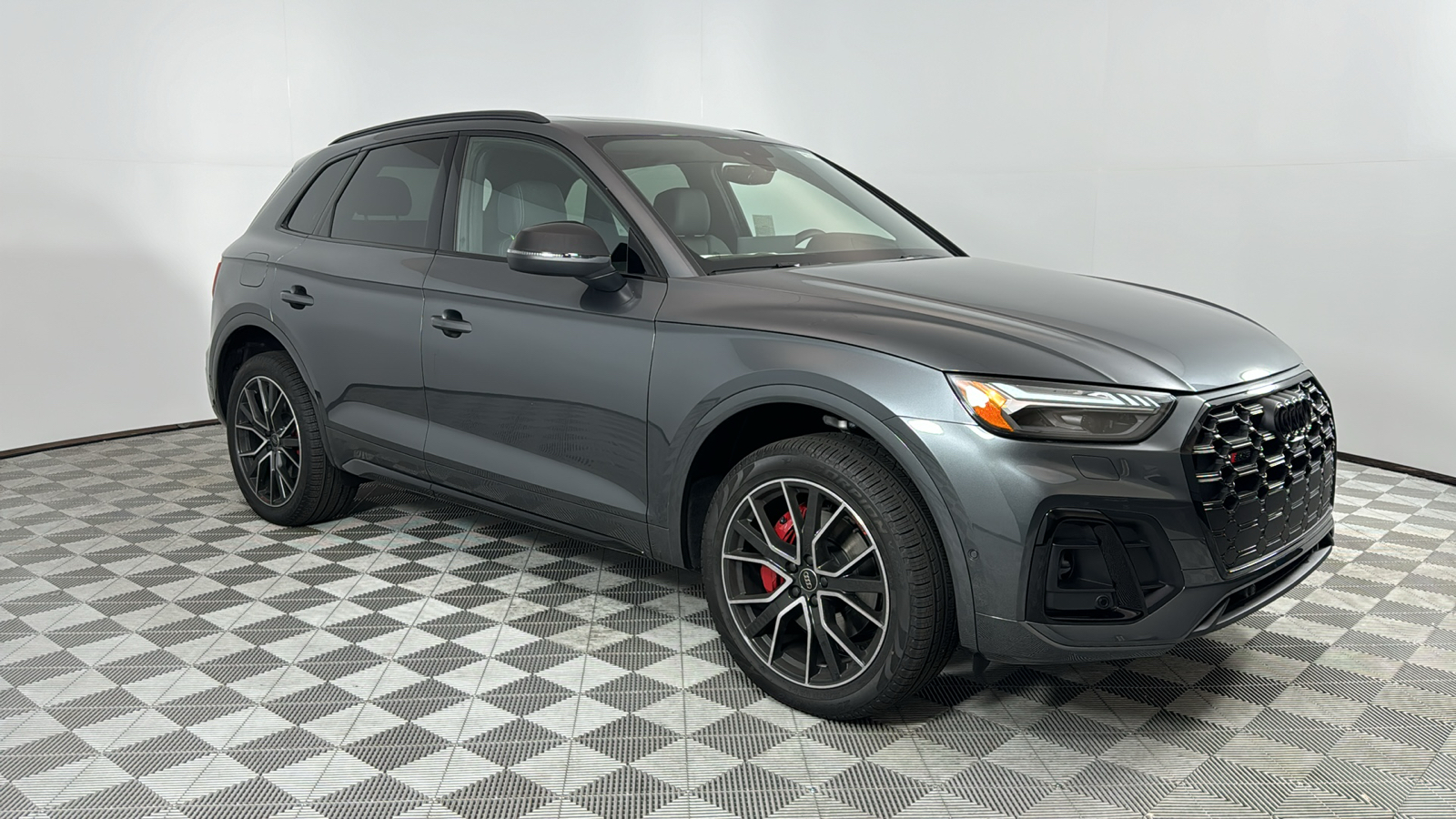 2024 Audi SQ5  7