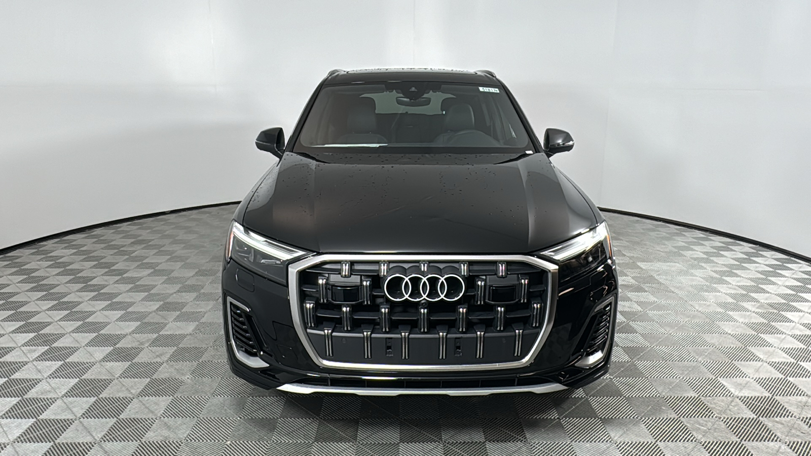 2025 Audi Q7  8